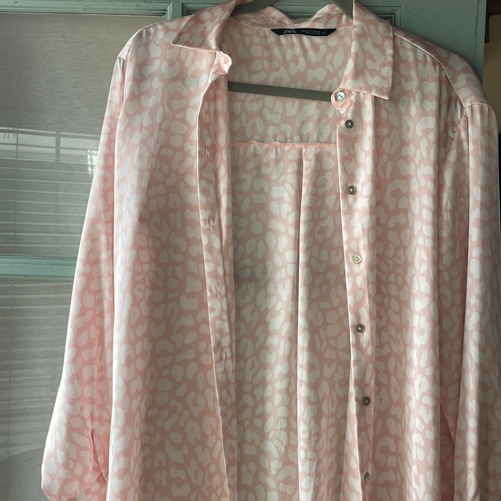 Zara pink leopard button down